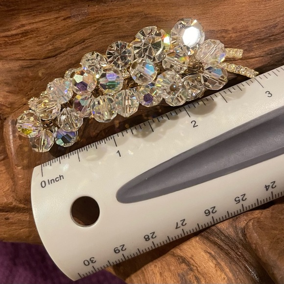 1950s Vintage Juliana Rhinestone Beaded Sparkling ChaCha AB Leaf Goldtone Brooch - Picture 10 of 10